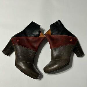 The Art Company Boots Black Pebbled Leather Zip, Women's Size 39, Made in Spain